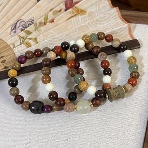 Bracelet Ethnique en Bois de Santal avec Perles Multicolores pour Femmes Perles en Bois Faites à la Main Zen Charme Mantra Yoga Prière Méditation Bijoux Cadeau