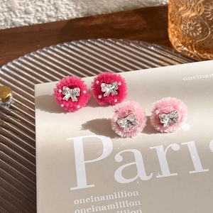 Boucles d'oreilles Y2K en peluche avec nœuds en strass et perles, rose et fuchsia