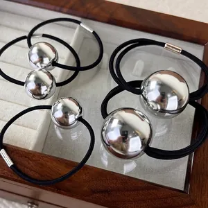 Élastique à Cheveux Minimaliste Haute Élasticité Avec Perle Boule en Résine Argent Miroir Support de Queue de Cheval pour Femmes
