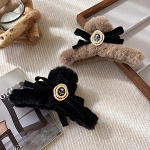 Elegant plush hair claw clip with velvet bow and pearl rose badge for winter