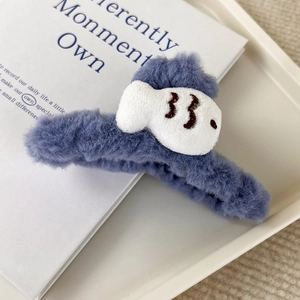 Simpatico fermaglio per capelli in peluche blu con pesciolino per donne e ragazze