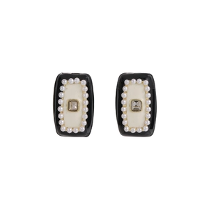 French retro square earrings with pearl border and central zircon on black base