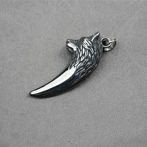 Vintage punk wolf head and tooth pendant in antique silver finish for men and boys