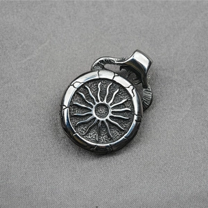 Gothic punk sunburst skull pendant necklace with vintage silver finish and ox horn detail