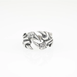 Anello artiglio di drago gotico vintage in acciaio inossidabile argento con squame dettagliate