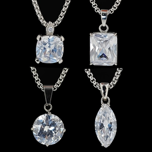 Collana con Pendente in Moissanite Geometrica in Acciaio Inossidabile Unisex Argento Zirconia Catena Box Gioielli