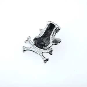 Collier avec pendentif crâne punk gothique en métal argenté avec détail de chapeau