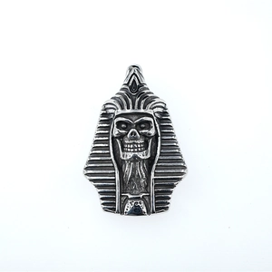 Pendentif tête de mort Pharaon égyptien vintage en métal noir oxydé pour hommes et femmes