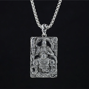 Vintage Stainless Steel Guan Yu Pendant Necklace Chinese Style Dragon Relief Carved Warrior Medallion Jewelry For Men Women