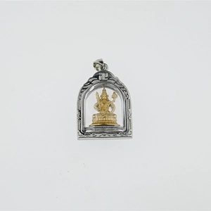 Zweifarbiger Titanstahl-Anhänger mit goldenem Buddha und religiösem Hohlraum-Symbol