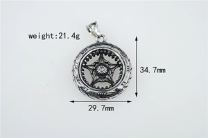 Detail view of the tire pendant showing dimensions of 34.7mm and weight of 21.4g