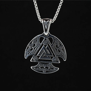 Nordic Viking Valknut pendant necklace in vintage silver steel with a sturdy box chain