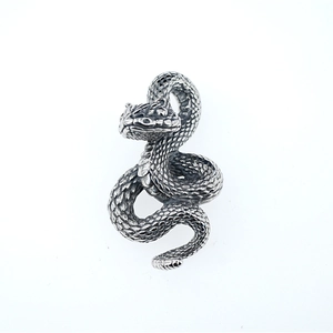 Collana con pendente a serpente 3D stile punk vintage in acciaio al titanio