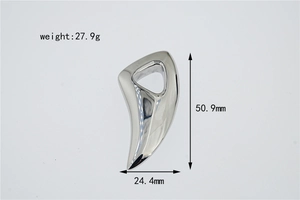 Detailed view of silver wolf fang pendant with precise weight and size dimensions