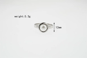 Detailed view of silver band ring featuring a white pearl with 12mm height and 5.3g weight