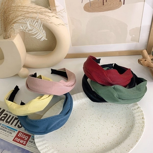 Set aus Retro-PU-Leder-Knoten-Stirnbändern in sechs verschiedenen Farben für Damen
