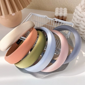 Lot de 6 serre-têtes en satin rembourrés pour un effet volumineux, style élégant