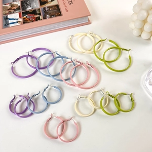 Koreanischer Stil Matt Lackierte Legierung Creolen Für Damen Pastell Bonbonfarben Geometrische Kreis Ohrringe Mode Schmuck