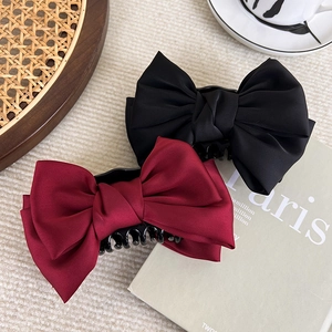 Large Satin Bow Hair Claw Clip French Style Vintage Double Layer Fabric Shark Hairpins For Women Elegant Daily Styling Hair Accessories