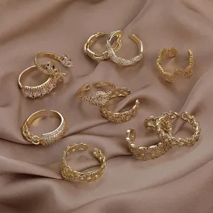Bague Ouverte en Cuivre de Luxe Vintage pour Femmes Avec Strass Micro Pavé Géométrique Réglable Nœud Chaîne Bijoux Cadeau
