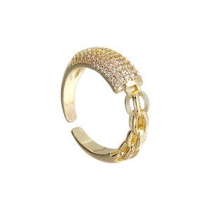 Bague ajustable plaquée or avec pavé de zircons roses et design de chaîne cubaine