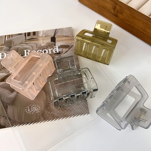 Pince à Cheveux Carrée en Acrylique Couleur Gelée Translucide Géométrique Creuse Femmes Doux Résine Accessoire de Cheveux Quotidien