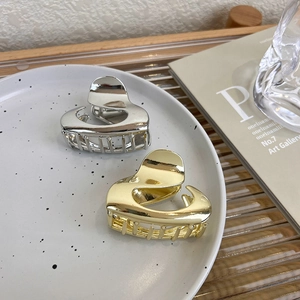 Set di mollette per capelli in metallo a forma di cuore irregolare oro e argento