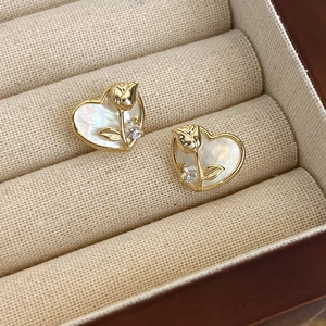 Pendientes de Botón de Corazón Vintage Para Mujer Aleación Chapada en Oro Nácar Rosa Tulipán Flor Zirconia Pendientes Retro Franceses