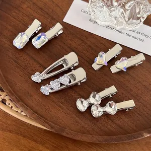 Fermaglio per Capelli in Lega d'Argento con Strass per Donna Fermaglio a Becco d'Anatra Geometrico Dolce Cuore Coreano Accessori per Capelli Moda