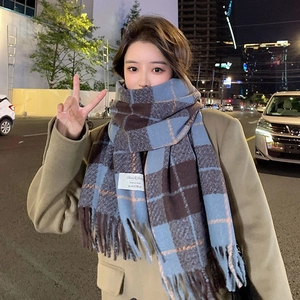 Écharpe Plaid Élégante pour Femmes Hiver Chaud Glands Longue Polyester Douce Écharpe Style Coréen Mode Châle Accessoires Froid