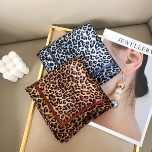 Leopard Print Satin Square Scarf For Women Vintage Polyester Printed Bandana Small Neck Scarf Hair Wrap Handbag Ribbon