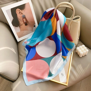 Women Modern Geometric Polka Dot Print Square Scarf Elegant Faux Satin Satin Neck Scarf Fashion Scarf For Daily Commuting