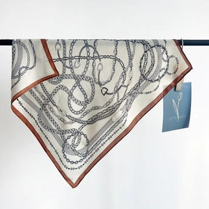 Foulard en soie vintage en coton et lin avec motif classique de chaînes et de harnais
