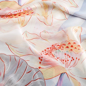Écharpe élégante en imitation soie imprimée lotus, châle de plage léger pour femme