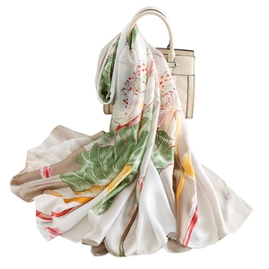 Élégant châle en soie avec motif de fleur de lotus pour femmes en vert et rouge