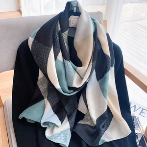 Elegant geometric diamond pattern beach shawl with light cotton linen feel for women