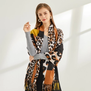 Chic leopard print and geometric color block scarf with soft fringe tassels for women