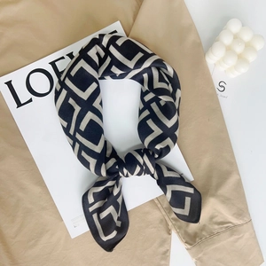 Women Geometric Letter Print Polyester Square Scarf Fashion Satin Soft Neck Scarf For Daily Commuting Office Head Scarf Accessory