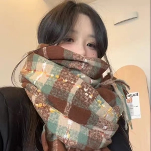 Classic plaid scarf for women with warm brown and green tassels in soft knit fabric