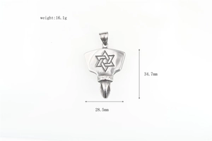 Vue détaillée du pendentif bouclier hexagramme argenté, dimensions 34,7mm x 28,5mm