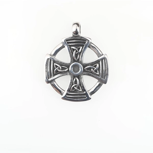 Pendentif croix nœud celtique vintage en acier inoxydable argenté pour homme style hip-hop