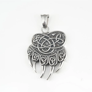 Pendentif griffe d'ours vintage gravé de nœuds celtiques sur chaîne en acier