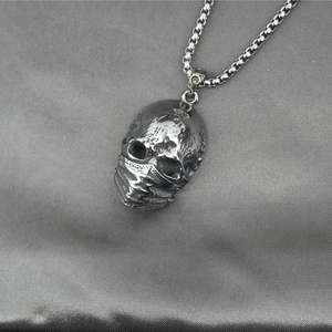 Pendentif crâne gothique punk avec masque en acier inoxydable argenté vintage
