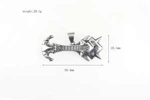 Detail view of hip-hop bull head guitar pendant with dimensions 59.4mm and weight 29.1g