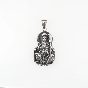 Pendente Guan Yu in acciaio inossidabile retrò con intaglio a rilievo del guerriero