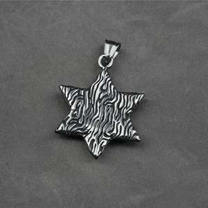 Pendentif hexagramme vintage en acier inoxydable avec motif de vagues texturé Damas