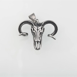 Gothic silver bull head necklace pendant in polished stainless steel for men