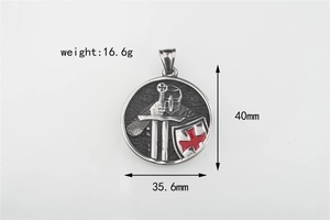 Macro detail of Knights Templar cross pendant showing 35.6mm diameter and 16.6g weight