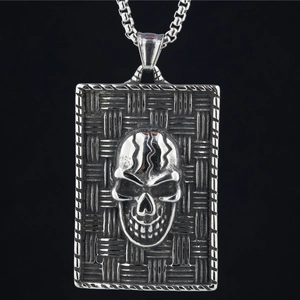 Collier Pendentif Crâne en Acier Titane Punk Vintage pour Hommes Femmes Bijoux Rectangulaires Gothiques Hip Hop