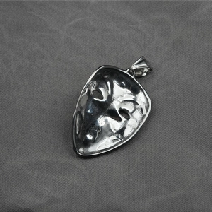 Gothic Punk Joker Maske Halskette mit Teufelsauge Anhänger aus poliertem Edelstahl